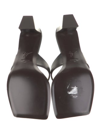 Giuseppe Zanotti Leather Flip Flops