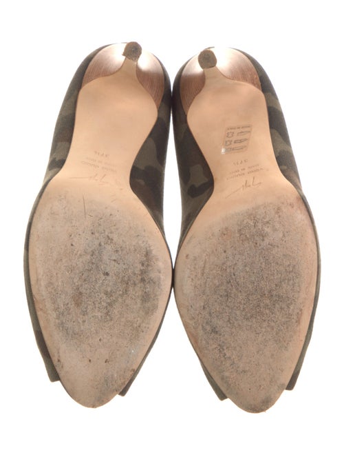 Giuseppe Zanotti Canvas Camouflage Print Pumps
