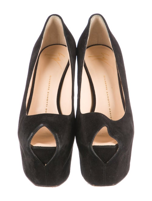 Giuseppe Zanotti Suede Pumps