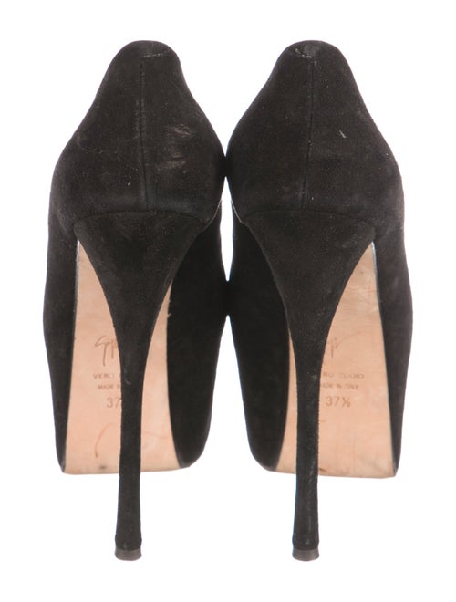 Giuseppe Zanotti Suede Pumps
