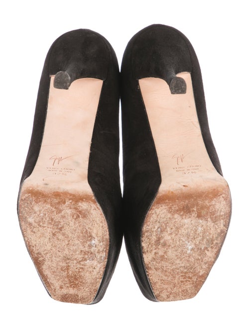 Giuseppe Zanotti Suede Pumps