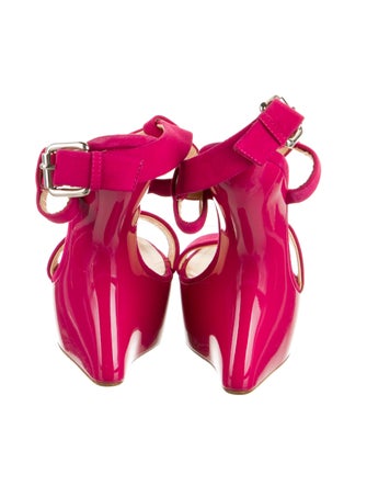 Giuseppe Zanotti Suede T-Strap Sandals