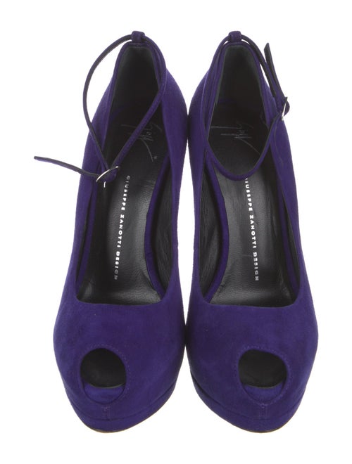 Giuseppe Zanotti Suede Pumps