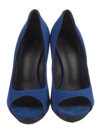 Giuseppe Zanotti Suede Pumps