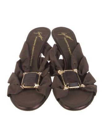 Giuseppe Zanotti Slides