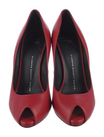 Giuseppe Zanotti Leather Pumps