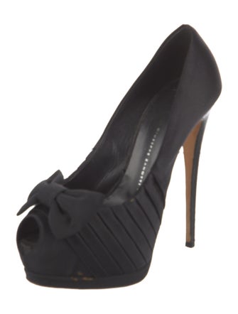 Giuseppe Zanotti Satin Bow Accents Pumps