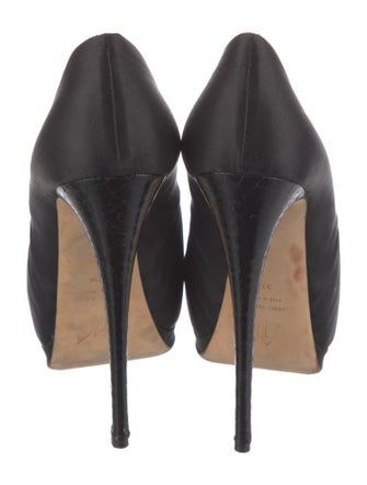 Giuseppe Zanotti Satin Bow Accents Pumps