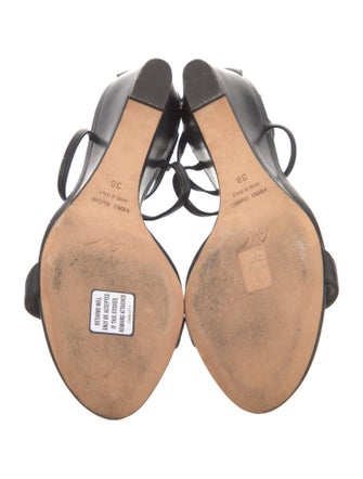 Giuseppe Zanotti Leather Crystal Embellishments T-Strap Sandals