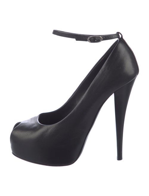 Giuseppe Zanotti Leather Pumps