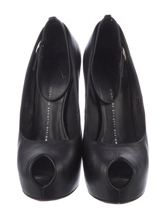 Giuseppe Zanotti Leather Pumps