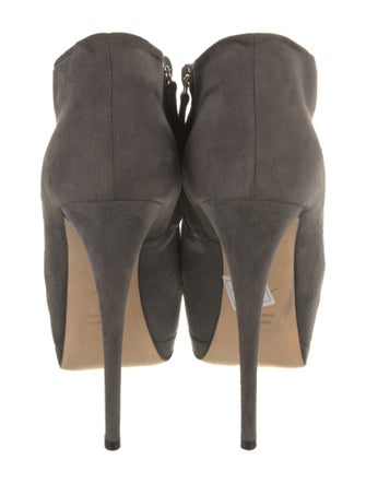 Giuseppe Zanotti Suede Pumps