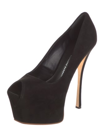 Giuseppe Zanotti Suede Pumps