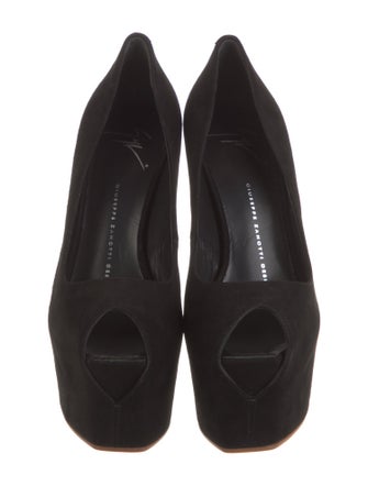 Giuseppe Zanotti Suede Pumps