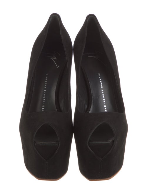 Giuseppe Zanotti Suede Pumps