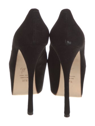 Giuseppe Zanotti Suede Pumps