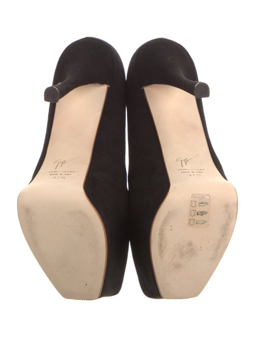 Giuseppe Zanotti Suede Pumps