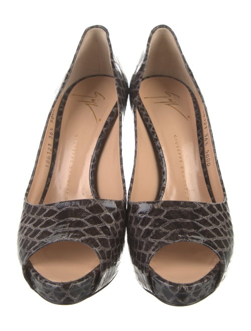 Giuseppe Zanotti Embossed Leather Animal Print Pumps