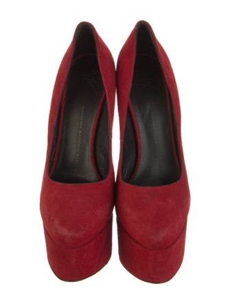 Giuseppe Zanotti Suede Pumps