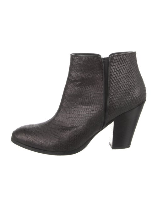 Giuseppe Zanotti Embossed Leather Chelsea Boots