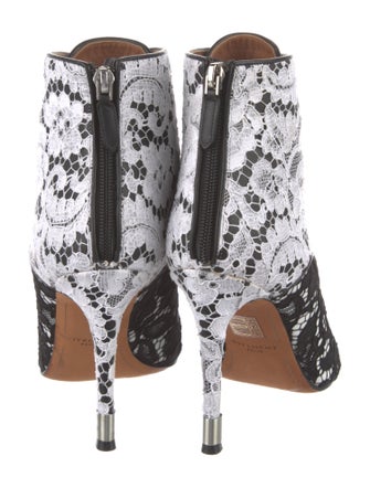Givenchy Lace Lace Pattern Lace-Up Boots
