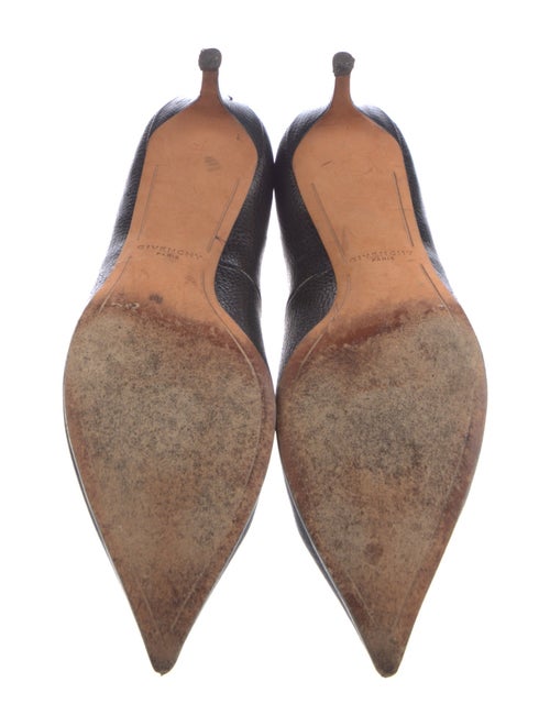 Givenchy Leather Pumps