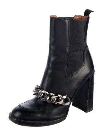 Givenchy Chain-Link Accent Leather Chelsea Boots