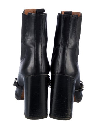 Givenchy Chain-Link Accent Leather Chelsea Boots