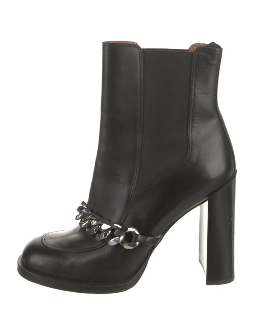 Givenchy Leather Chain-Link Accents Chelsea Boots