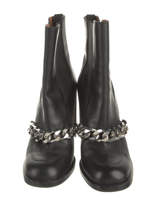 Givenchy Leather Chain-Link Accents Chelsea Boots