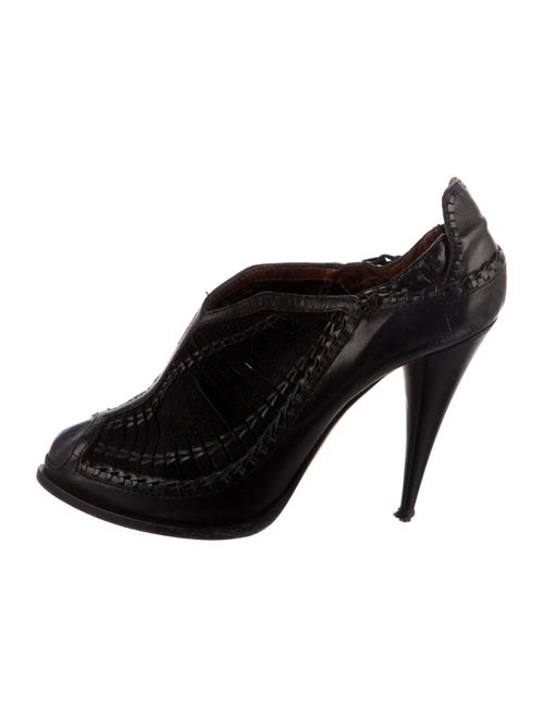 Givenchy Leather Pumps