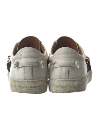 Givenchy Leather Chain-Link Accents Sneakers