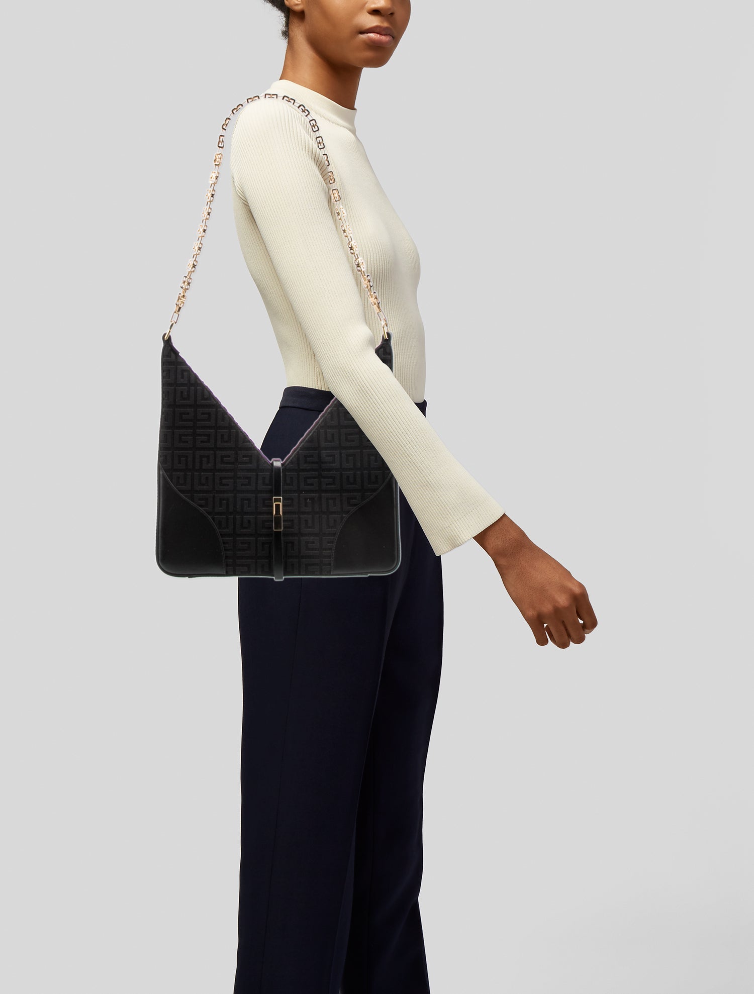 Chanel 2022 Coco Beach Pearl Net Bag - Black Shoulder Bags