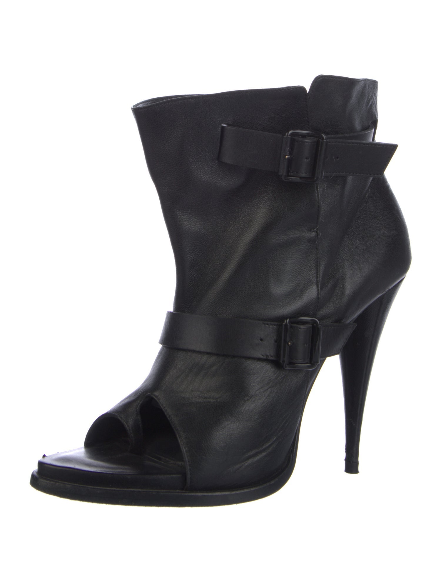 Givenchy Leather Pumps