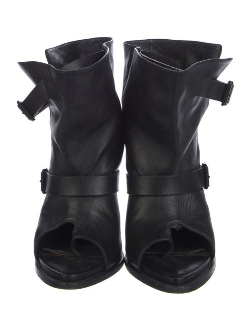 Givenchy Leather Pumps