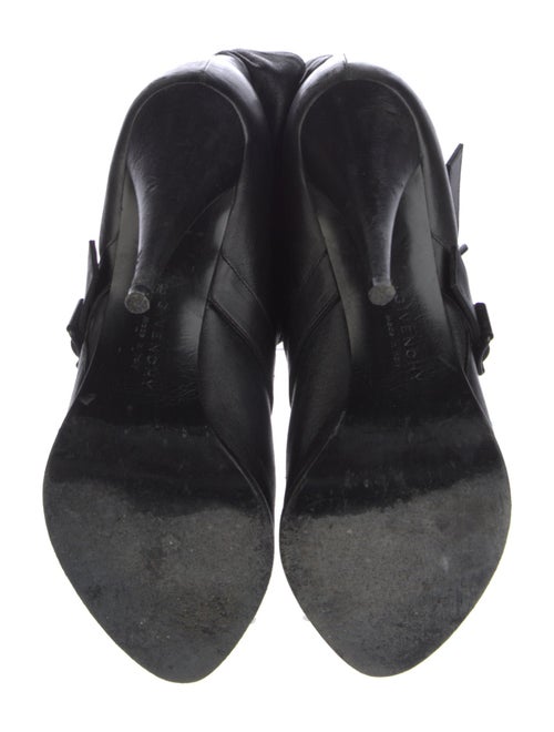 Givenchy Leather Pumps