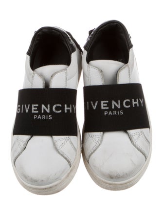 Givenchy Boys Leather Sneaker