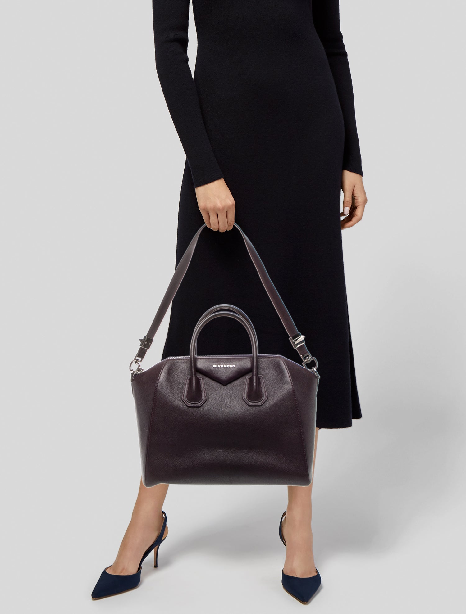 Givenchy Leather Antigona Small