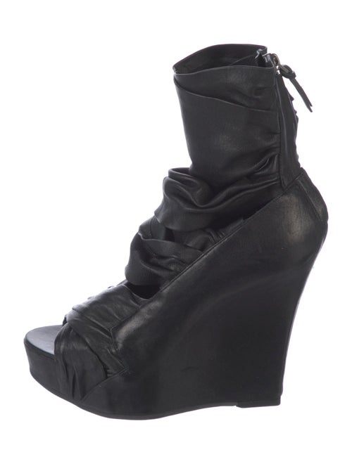 Givenchy Leather Pumps