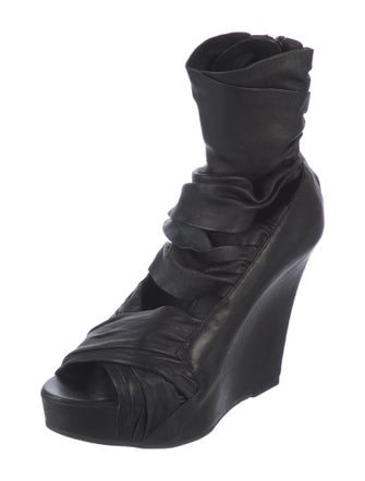 Givenchy Leather Pumps