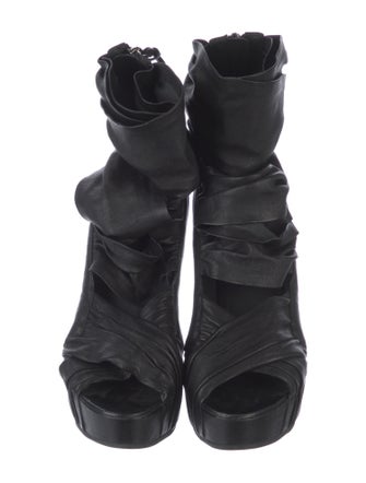 Givenchy Leather Pumps