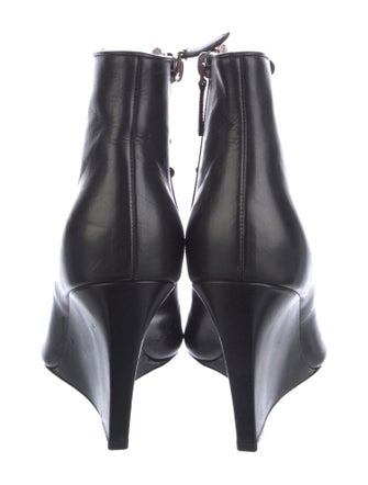 Givenchy Leather Cutout Accent Pumps