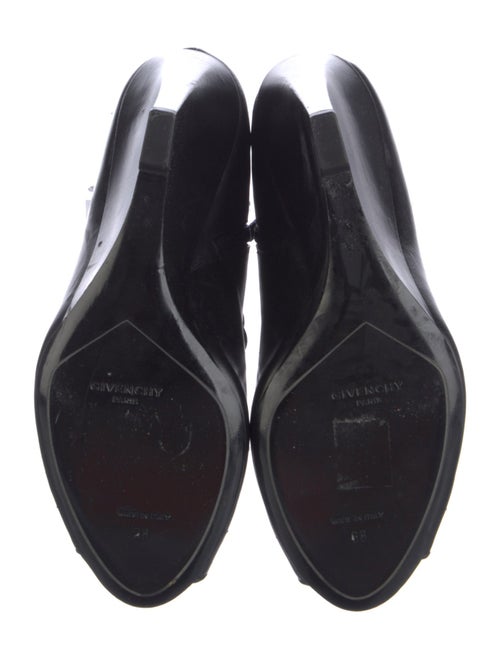 Givenchy Leather Cutout Accent Pumps