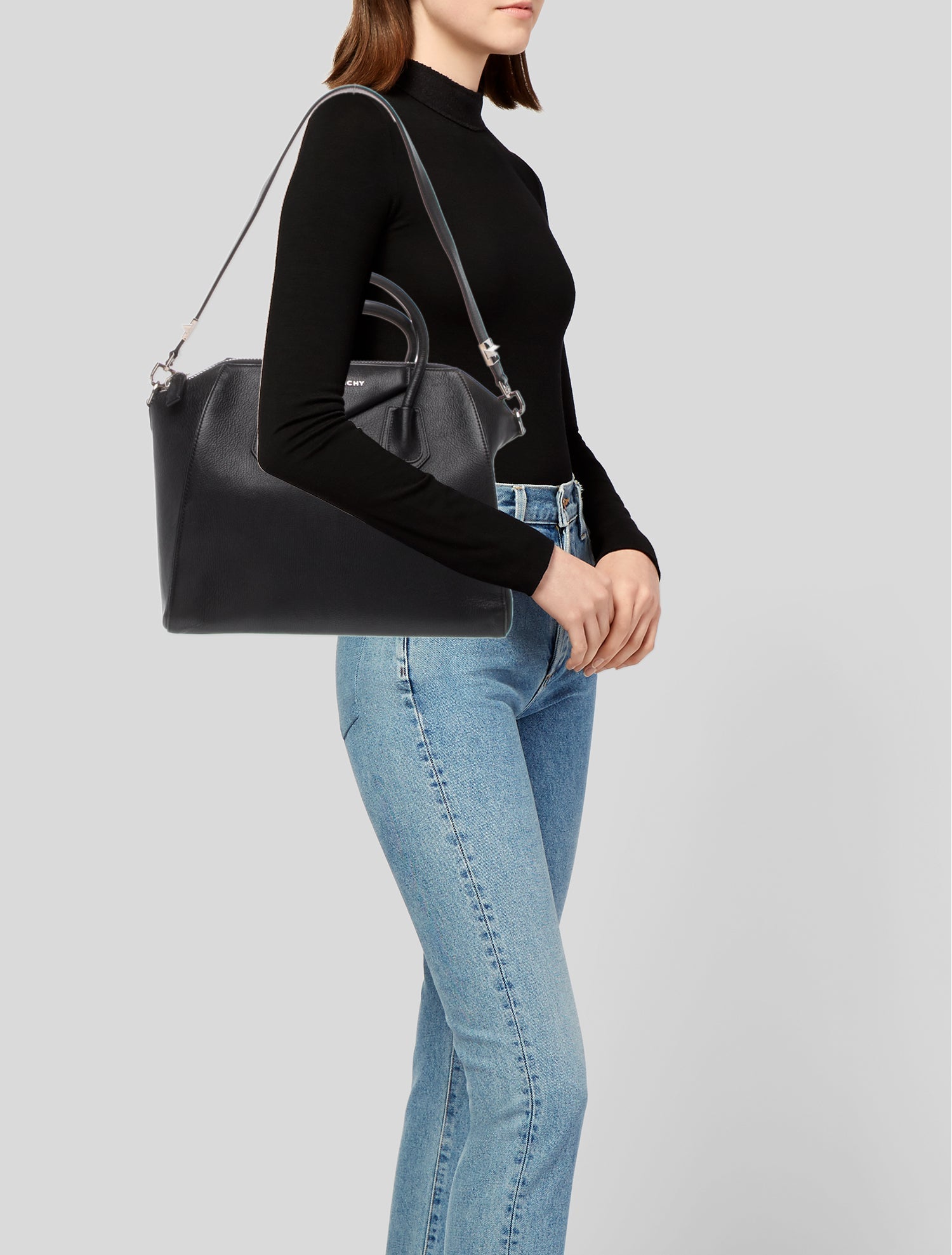 Givenchy Leather Antigona Bag Leather