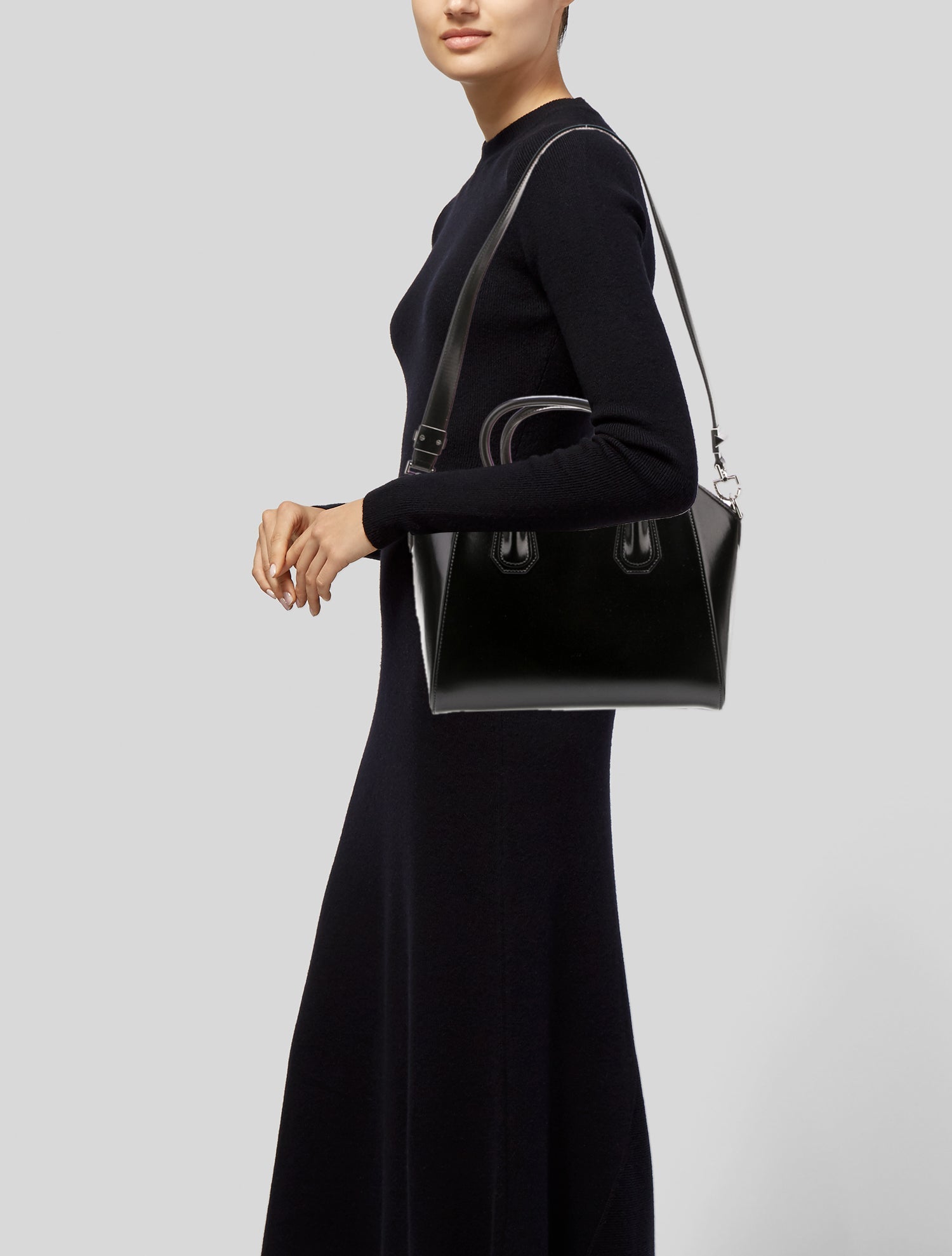 Givenchy Leather Antigona Small