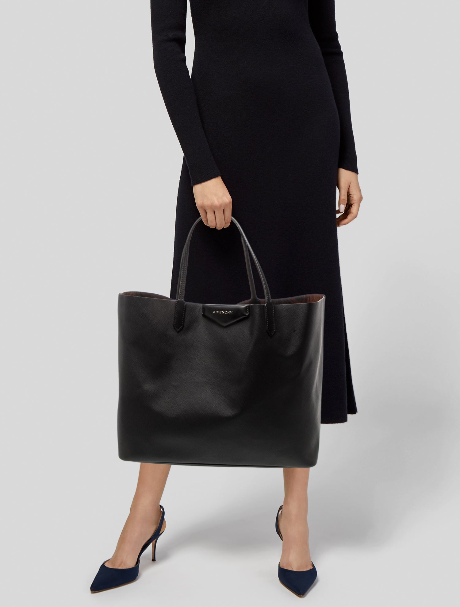 Givenchy Leather Black Box Leather Antigona