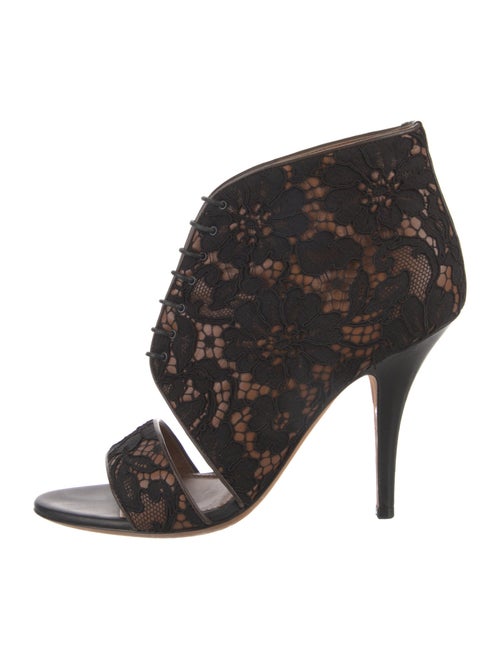 Givenchy Lace Animal Print Pumps