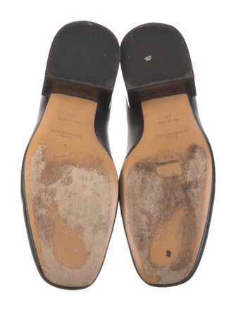 Givenchy Leather Pumps