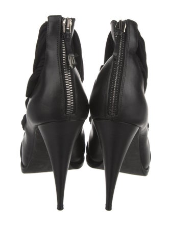 Givenchy Leather Leather Trim Embellishment Pumps