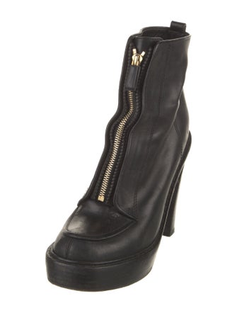 Givenchy Leather Chain-Link Accents Lace-Up Boots